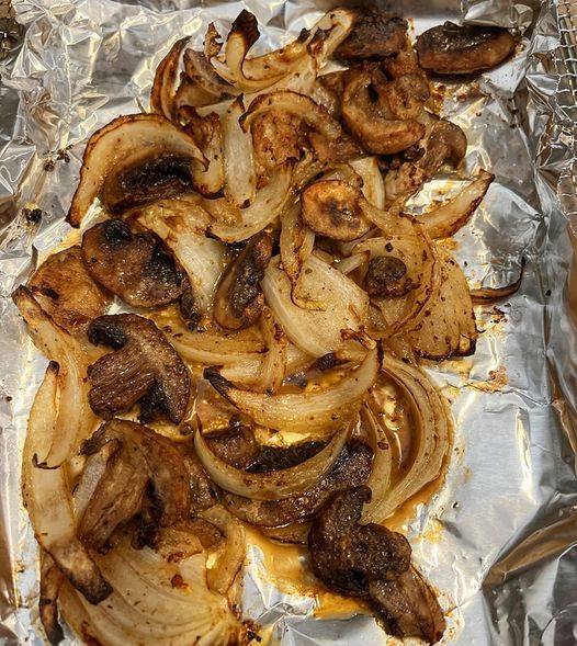 THE BEST AIR FRYER MUSHROOMS AND ONIONS RECIPE