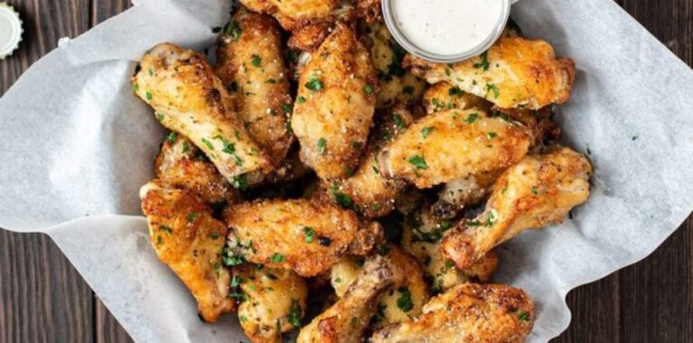 Air Fryer Garlic and Parmesan Chicken Wings