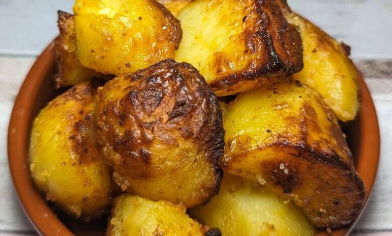 Healthier Roast Potatoes in an Air Fryer
