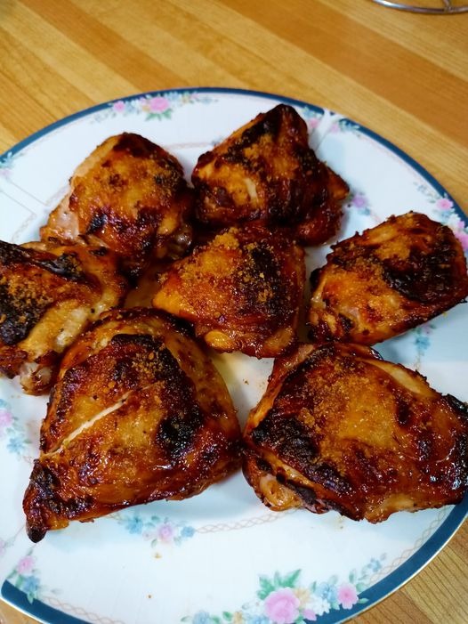 Air Fryer Chicken Thighs – Super Crispy!